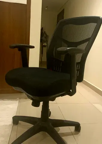Swivel Rotating chair for office desk or study room (mahmayi)