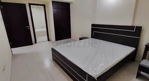 Master Badroom available | Shabiya 9 an 11
