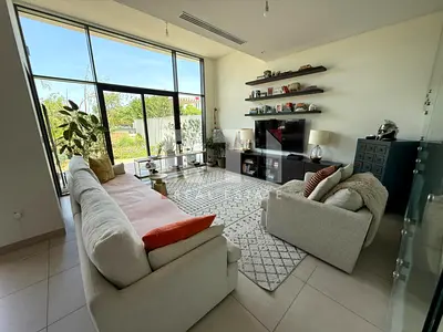 Close to amenities| Big garden| Ready to move in