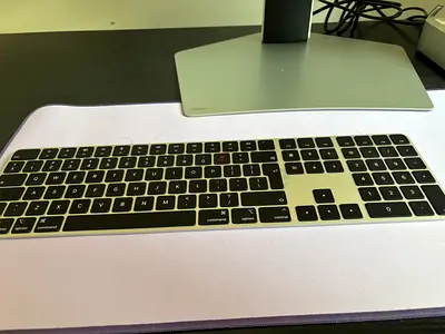 Apple Keyboard and mouse brand new 2026