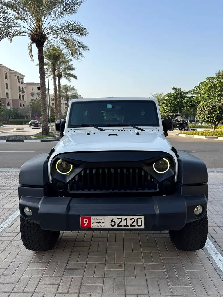 Jeep Wrangler Unlimited 2015 — photo 1 of 14