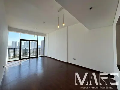 2BR Apartment | Marina & Downtown View | Balcony | Pool & Gym