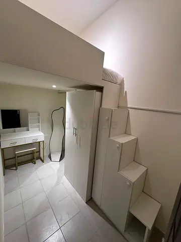 Couple Loft Partision Near Gardens Metro Station