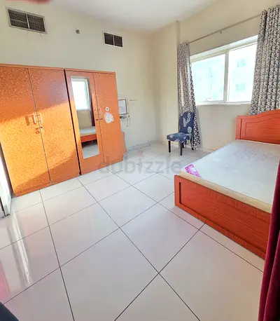 Cozy Private Room for Indian Vegetarian Male – All Inclusive
