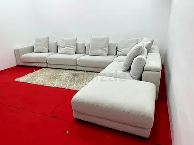 Brand New condition chattlesmore 6 pieces sofa