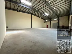Warehouses for rent in Umm Al Quwain – Umm Al Thu’ub area. Spaces ranging from 2500 sq ft to 250