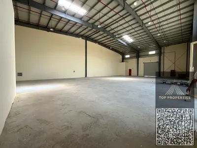مستودعات للإيجار في أم القيوين – منطقة أم الثعوب مساحات تبدأ من 2500 قدم حتي 25000 كهرباء 30 كيلو وات حمام داخلي لكل مستودع توفر الماء والكهرباء