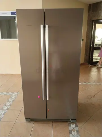 Siemens side by side refrigerator latest model excellent condition