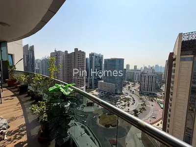Fully Upgraded | Close Kitchen | Direct Access to Sheikh Zayed Road