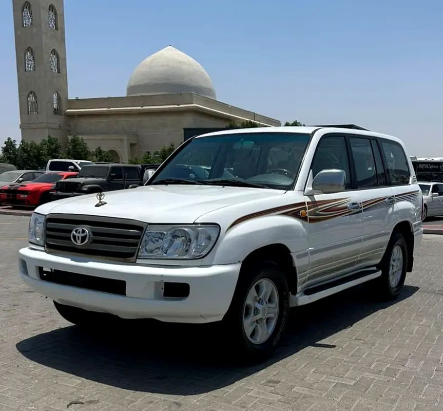 Toyota Land Cruiser 2007 — photo 1 of 19