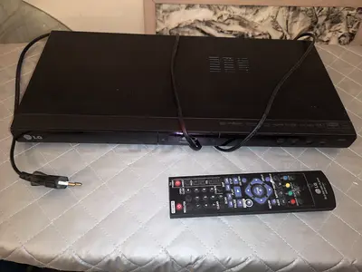 Vintage LG Blu Ray Disc Player with Remote | Model BD350 | Like New