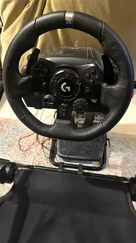 Logitech G923 + racing seat next level gt lite