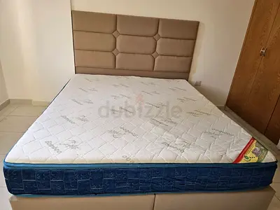 Double bed in excellent condition