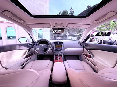 2010 Lexus IS-SERIES — миниатюра 5