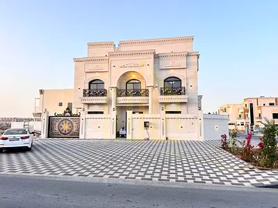 The Palace of Dreams, located in one of Ajman's most prestigious areas, is just 30 minutes from Dub
