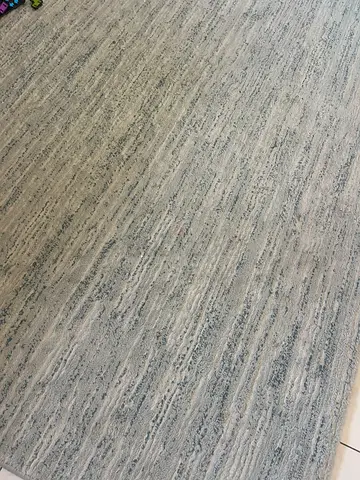 Blue / grey carpet 2x3m