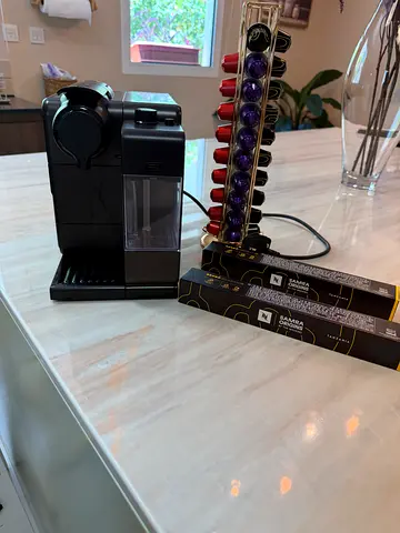 Nespresso Coffee machine with Nespresso Capsules for Sale!