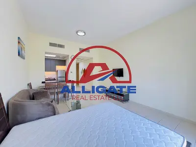 Good Community/ Fully Furnished / Huge Layout /