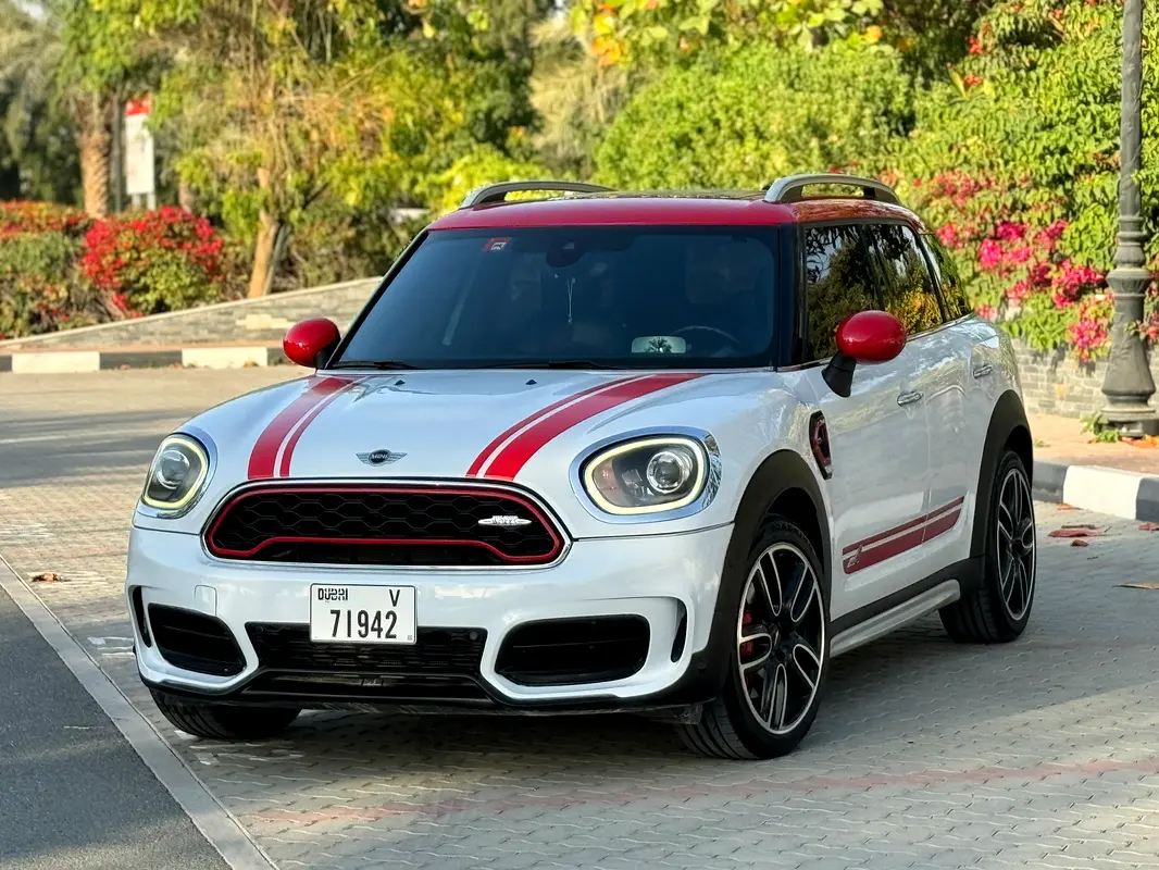 MINI Countryman 2018 — photo 1 of 20