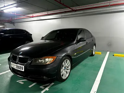 BMW 328i 2008 - Excellent Condition - Powerful Inline-6