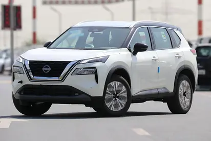 X-TRAIL T33 2.5L X-TRONIC CVT 3ROW 2WD S 2 - Brand New!