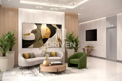 Spacious Apt | Lavish | Near to Metro | Mid Floor