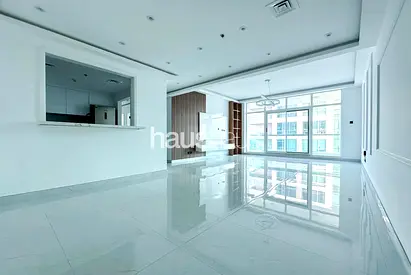 Upgraded High Floor 2 Bed | Spacious Layout