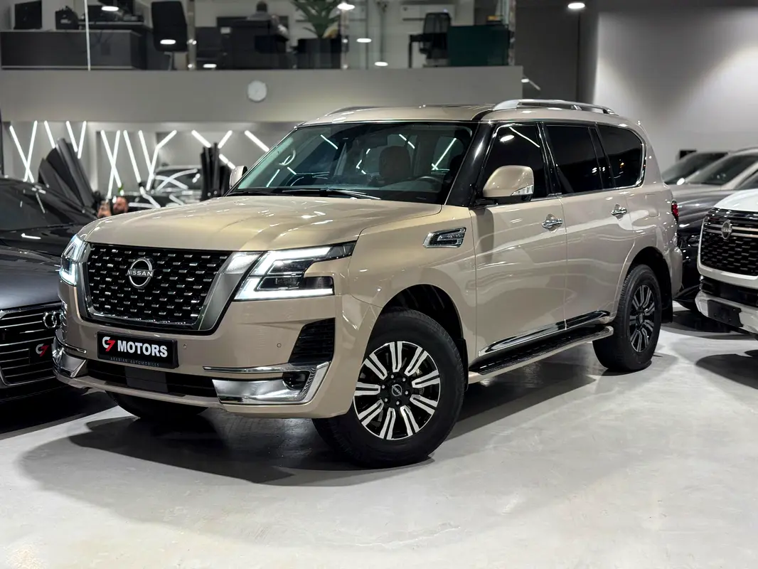 Nissan Patrol 2023 — photo 1 of 17