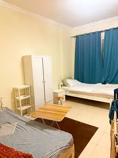 Bed Space in a Master Bedroom shared with One Woman Only