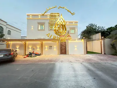 فيلا فاخرة للبيع بالقرب من مسجد وكافة الخدمات