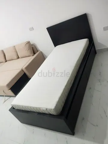 IKEA Malam single bed frame with 2 storage drawers underneath and with Ikea mattress 90×200cm