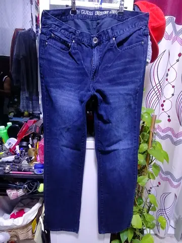 Dark blue Guess mens jeans, good used condition size 34 to 36