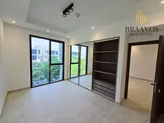 VACANT | HIGH QUALITY | W/ STORAGE ROOM