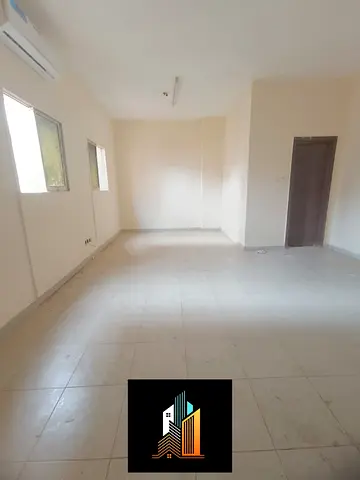 Biggest apartment with split AC near Rolla park and bus station