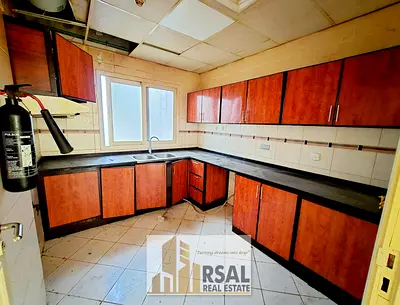 Specious 2BHK With 2Bathroom/Family Building/Near Mahila Road
