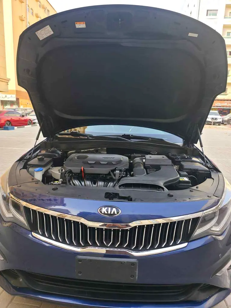 Kia Optima 2019 — photo 1 of 6