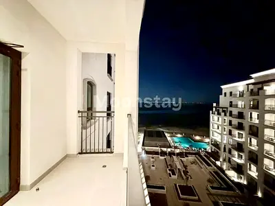 High Floor | Partial Golf View | Vacant