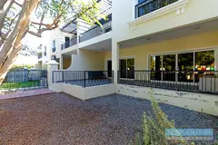 4 Bedroom For Sale Al Hamra Village - Quiet Location - Vacant