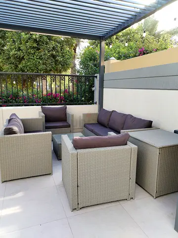 Outdoor rattan patio seating set with cushions - 6 pieces