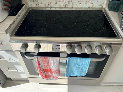 Hoover 90 CM Ceramic Cooker, 5 Cooking Zones, auto ignition DELIVERY + WARRANTY