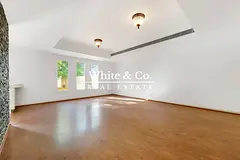 Renovated | Vacant | Opposite The Lake