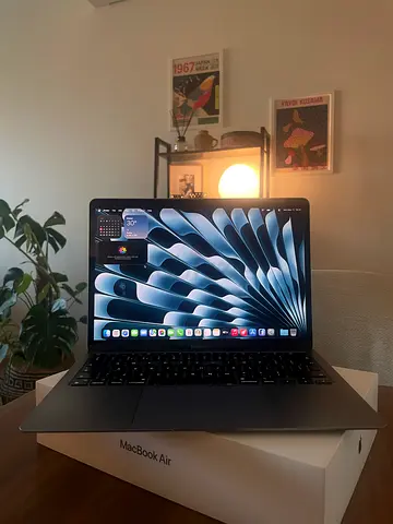 Macbook Air M1 2020 Refurbished