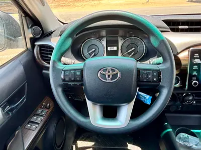 صورة 10 لـ 2026 Toyota HILUX