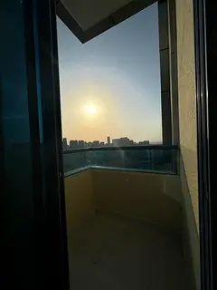 For sale: 3-bedroom apartment with living room, cash only, in Falcon Towers, 2004 sq ft, ready to mo