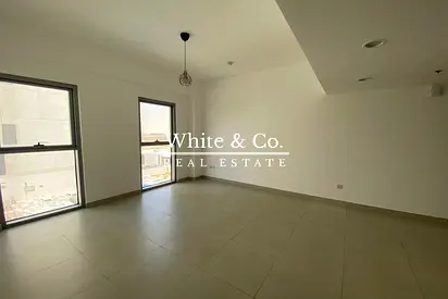 Spacious Unit | Pool View | Vacant Now