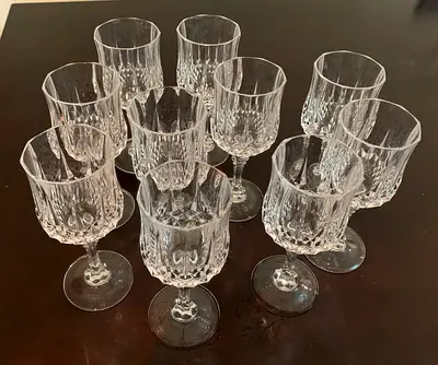 AED 150 Crystal Glasses (10 pcs) (port/wine)