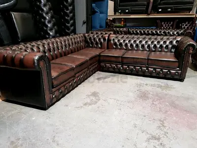 Brown Leather Chesterfield L-Shaped Corner Sofa - Classic Design