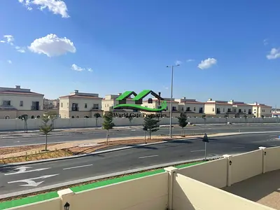 Single Row Middle Villa Prime Location Ready To Move