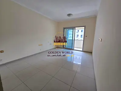 شقة غرفة وصالة في التعاون مع 2 بلكونة، غرفة ماستر، مطبخ أمريكي، حمامين بسعر 35,000 درهم سنوياً
