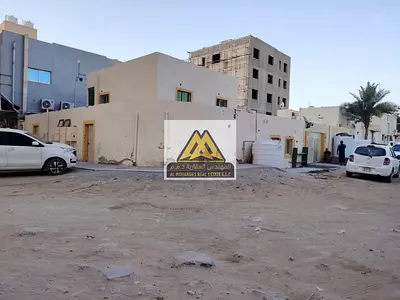 Beautiful Arabic house | Excellent price | Prime location | Open view | Close to all services | Regular maintenance is the owner's responsibility